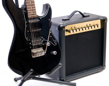 chitarra elettrica ed amplificatore